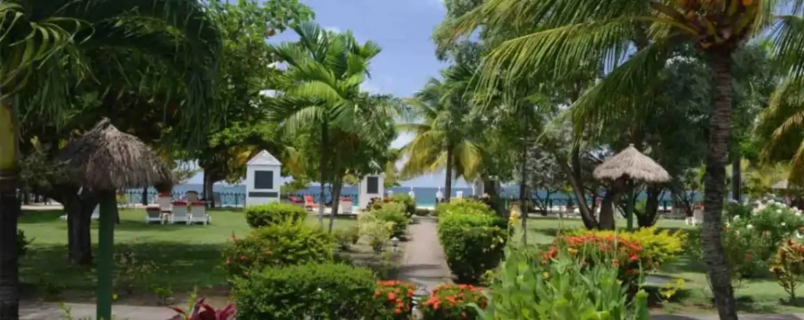 Coyaba Beach Resort-1